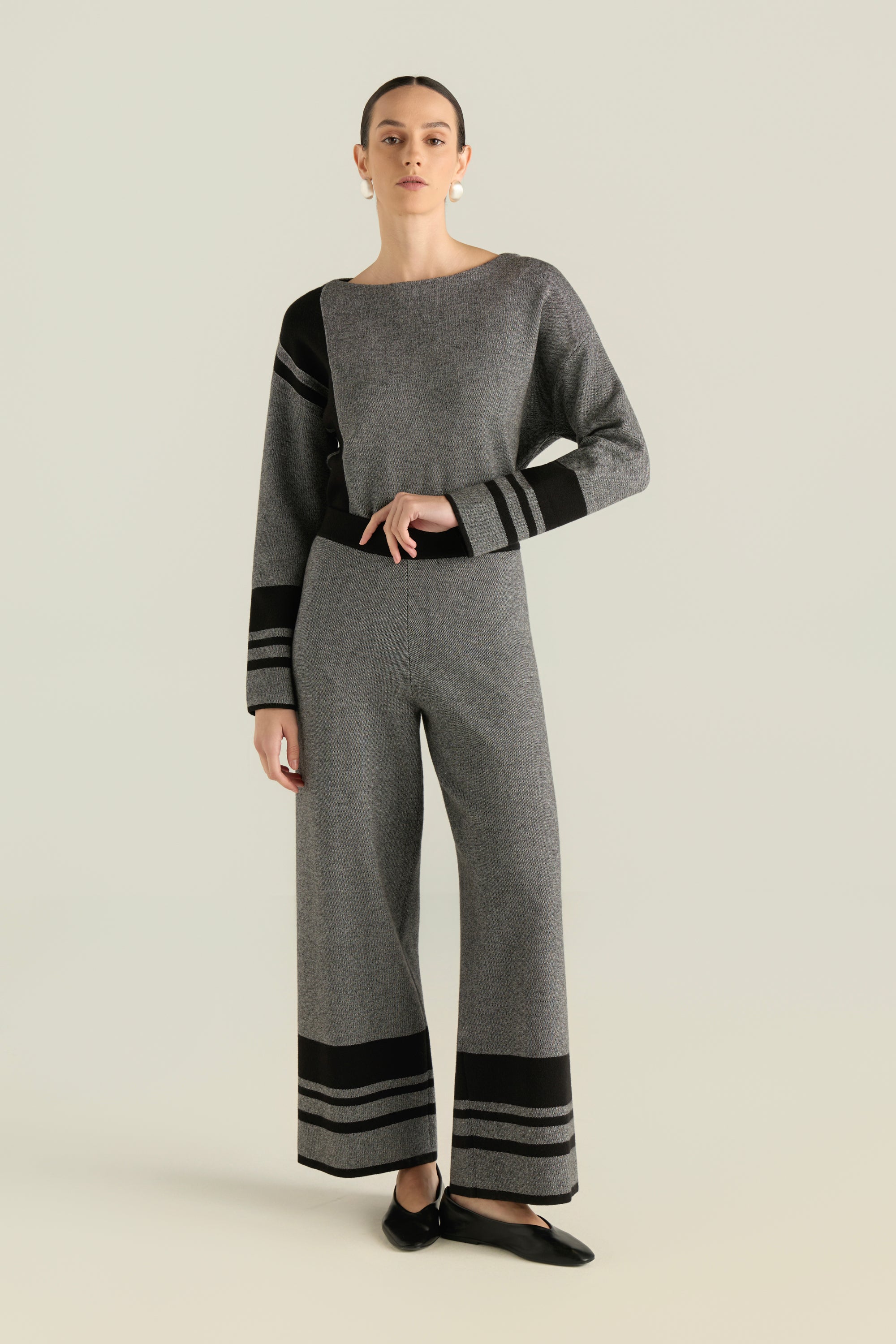 Striped Hem Knit Trousers