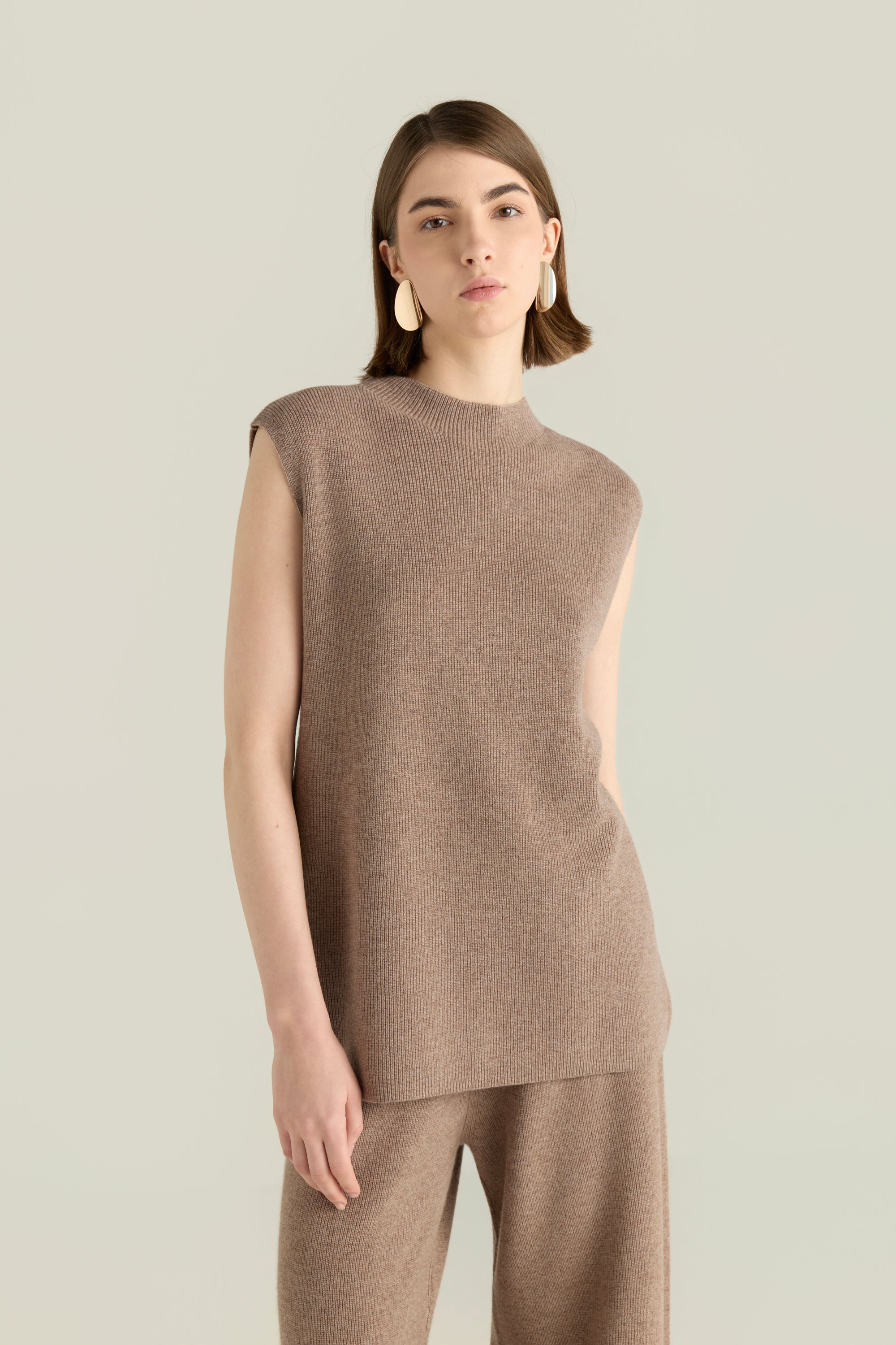 Knitted Sleeveless Top