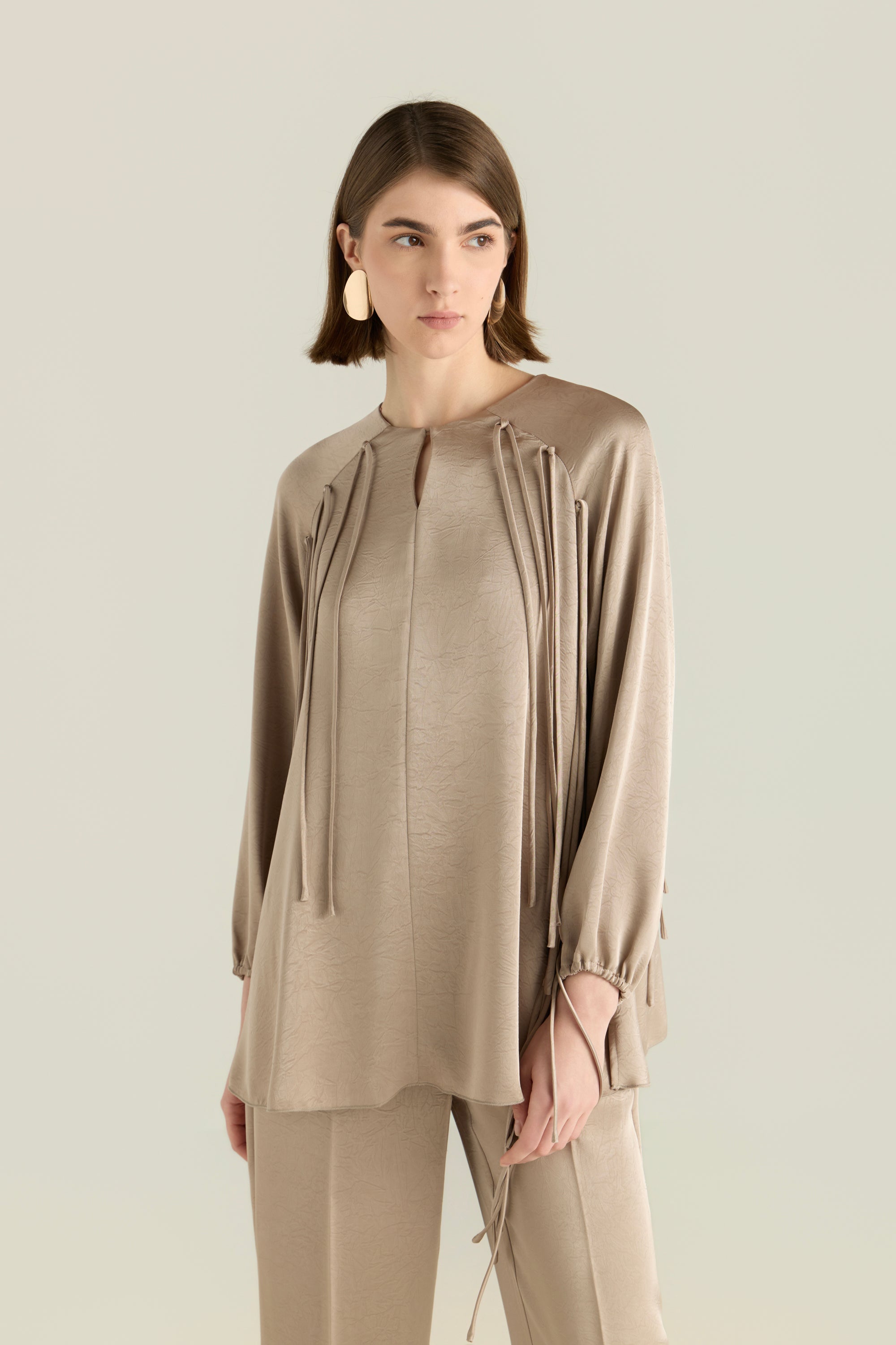 Blouse With Detachable Ties