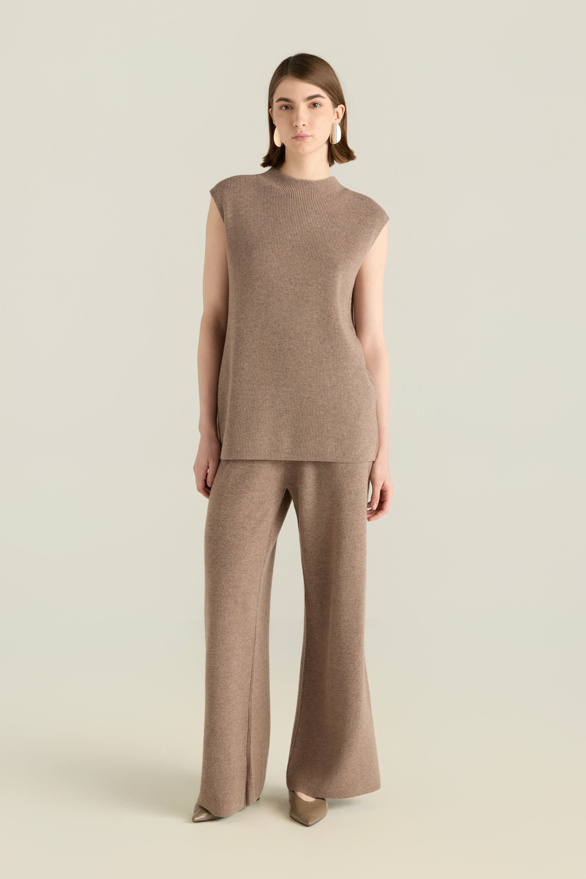 Knitted Sleeveless Top