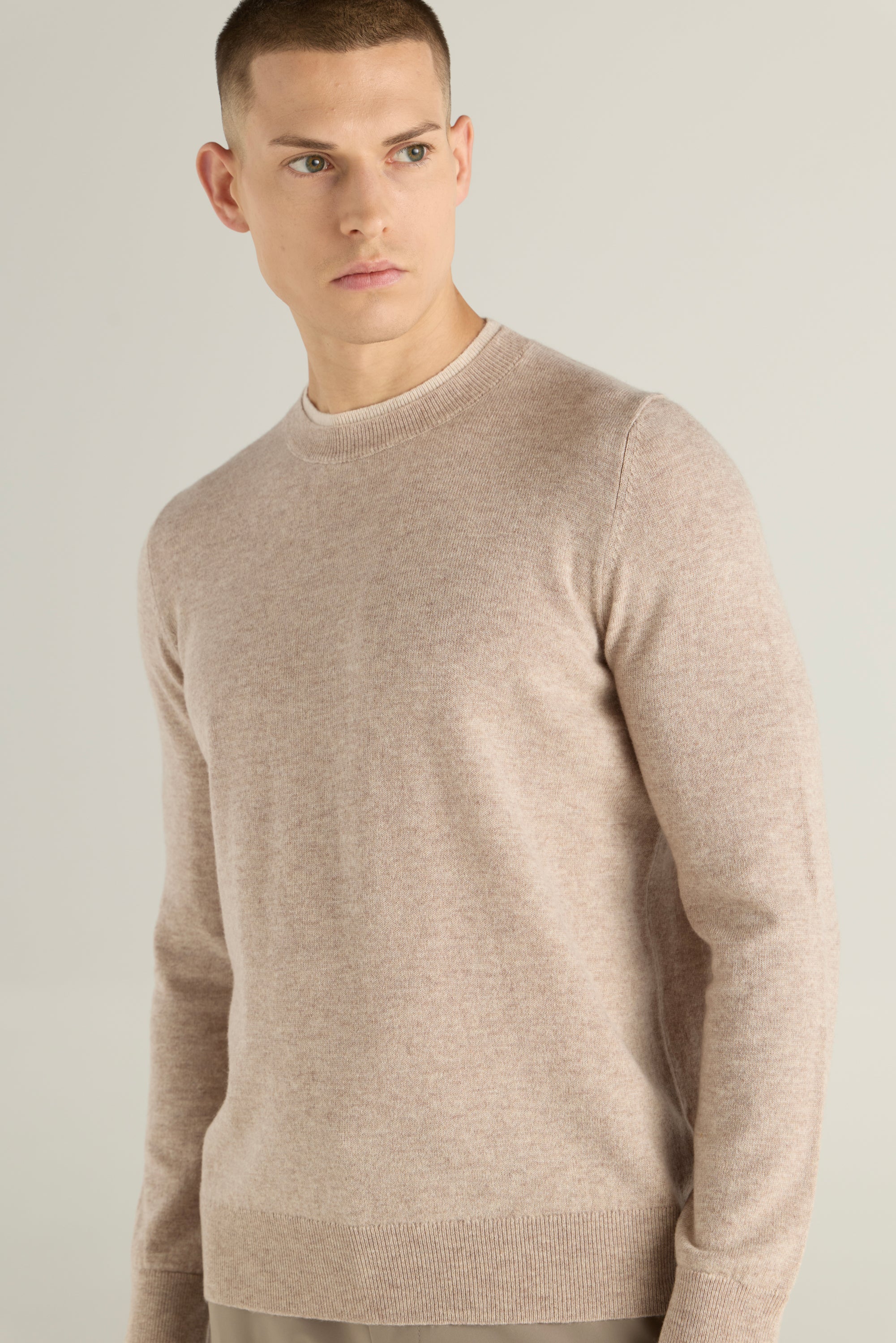 Men'S Two Tone Crew Neck Sweater