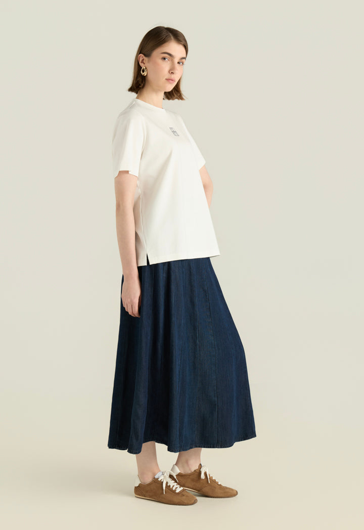 T-Shirt With Contrast Embroidery