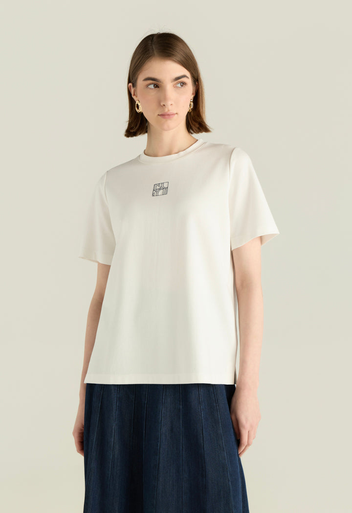 T-Shirt With Contrast Embroidery